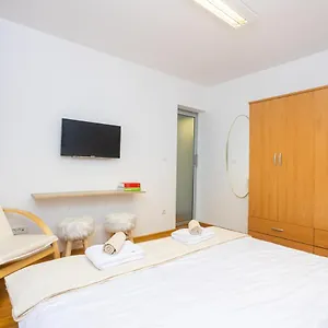 Bella Vista - Cozy With Easy Check-in And Free Parking , Split Croacia